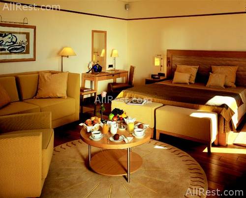 Hotel Martinez 12